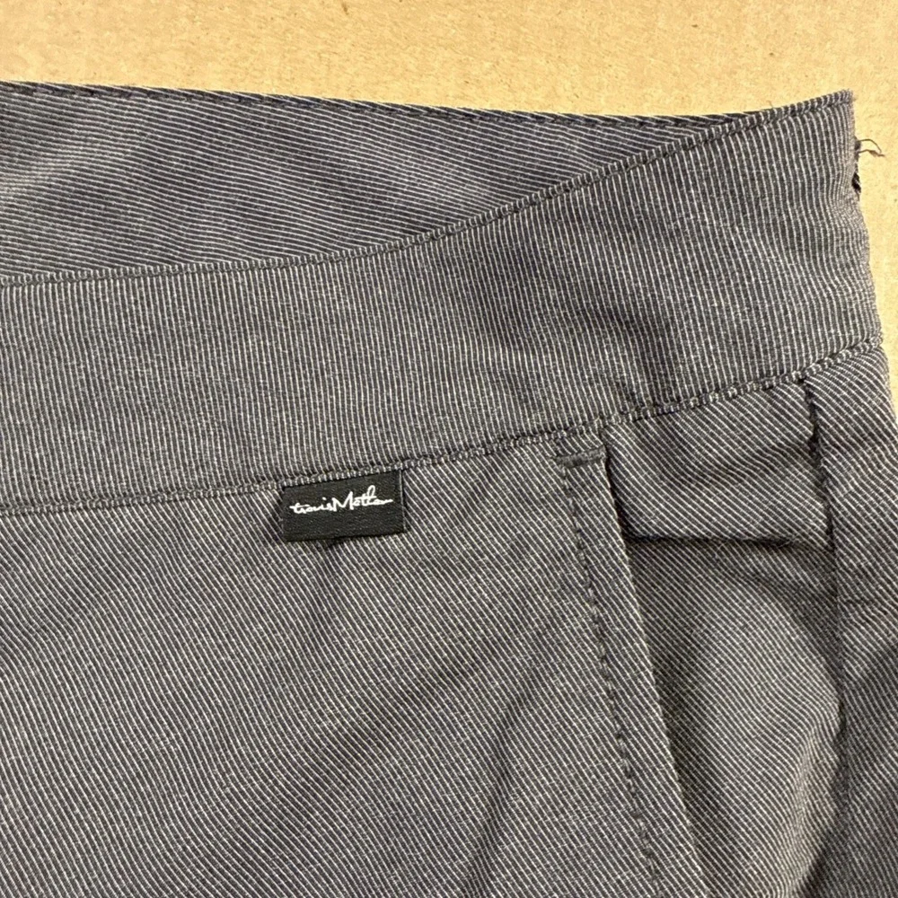 Travis Mathew~Stretch Golf Shorts~ Gray~Men's Size 36‎